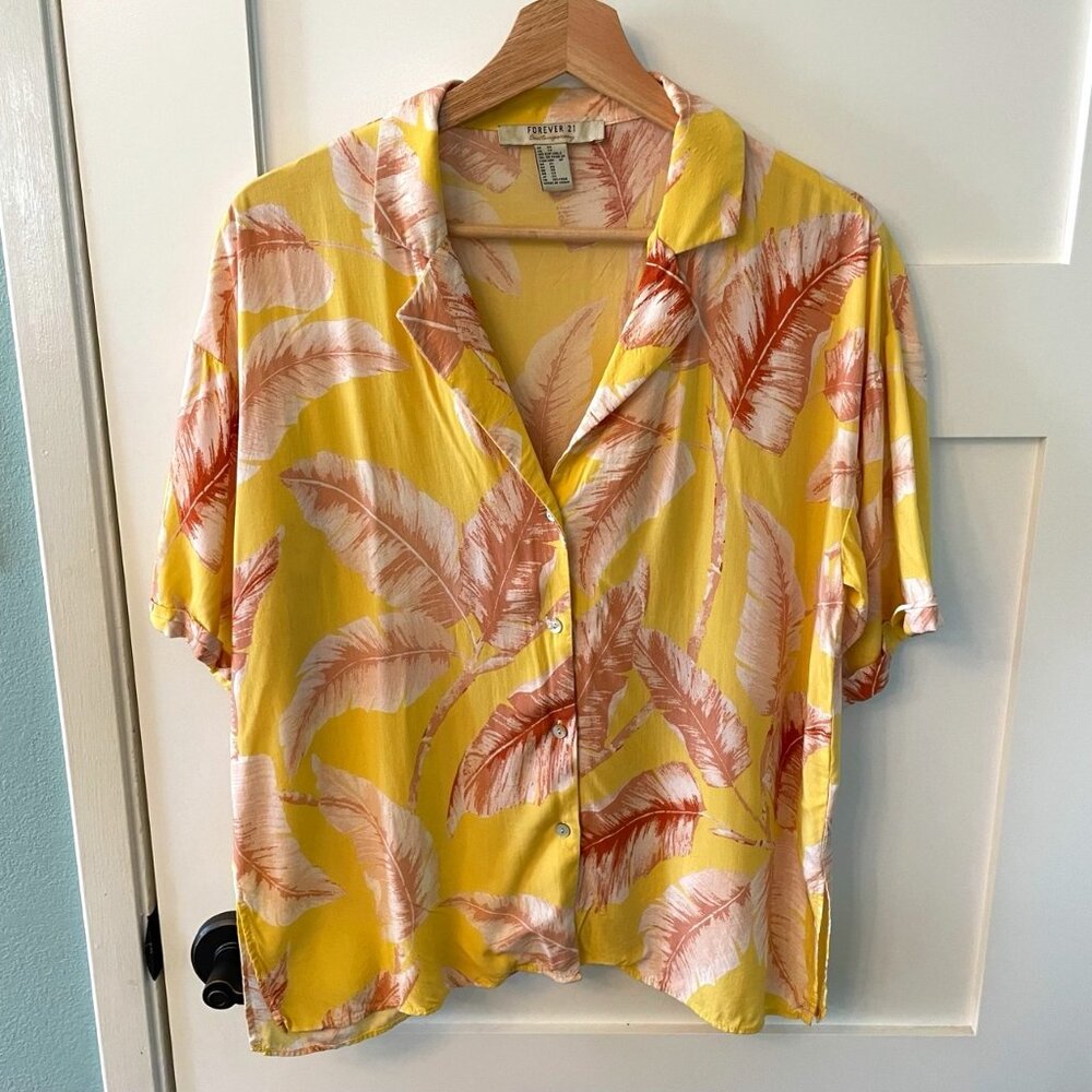 Forever 21 Womens Oversized Yellow Tropical Tiki Shirt Button Down Shirt